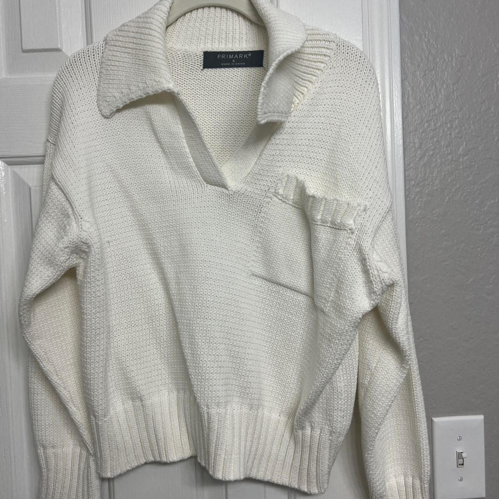 Primark Cream V-Neck Sweater with Ribbed Knit